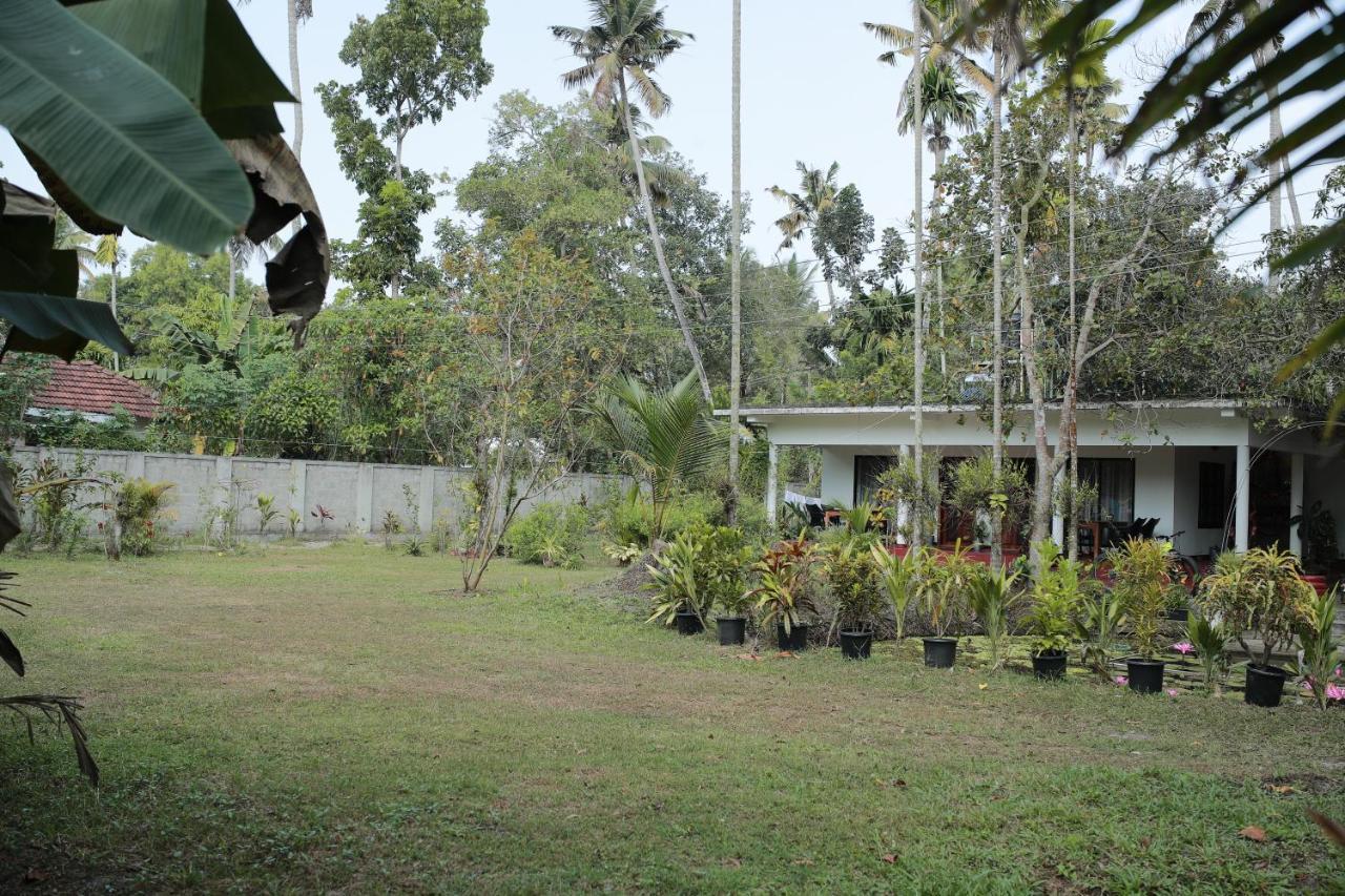 Marari Ebin Charlys Apartment Mararikulam Luaran gambar